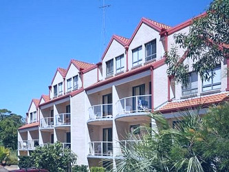 NELSON BAY BREEZE HOLIDAY APARTMENTS $178 ($̶1̶9̶5̶) - Updated 2023 Prices  & Resort Reviews - Port Stephens